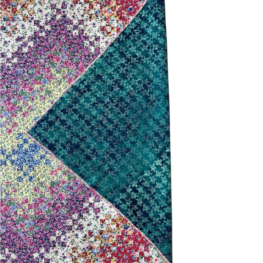 Multicolor Patchwork Quilt - Picture 8 of 12